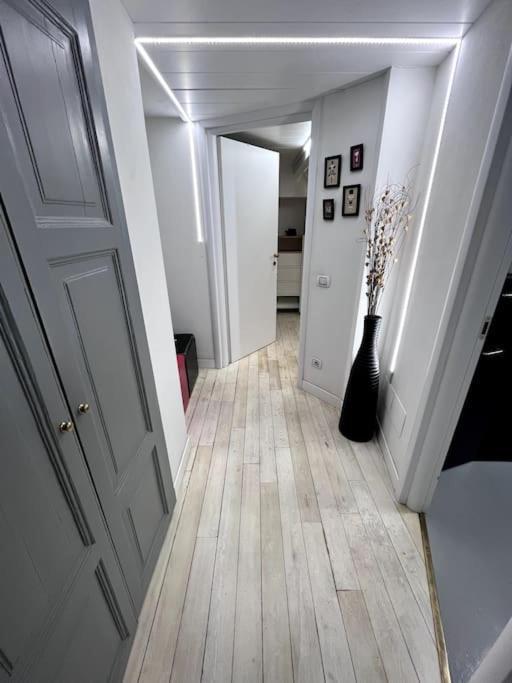 Appartamento Amazing Little Loft In The Center Of Milano Esterno foto
